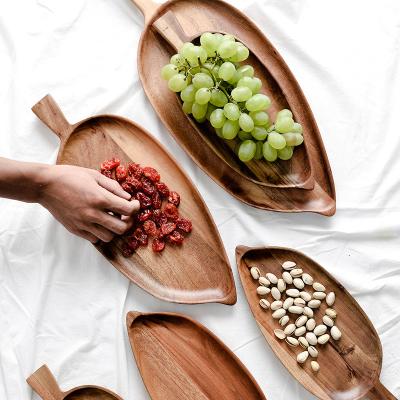 China Disposable Creative Hand-Polished Wooden Wooden Acacia Bread Breakfast Snack Tray for sale