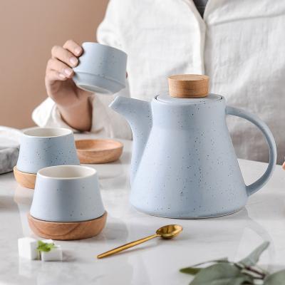 China Nordic style cup holder Anti-scalding wooden creative ceramic afternoon tea viable one pot four cups for sale