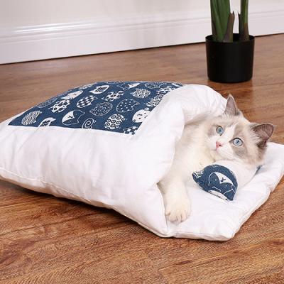 China Breathable Cat Sleeping Bag Removable And Cat Bed Warm Pet Bed All Weather Enclosed Washable Dog Bed for sale