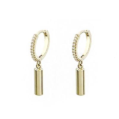 China Cute Gold Plated Delicate Luxury Shining Dangle Huggie Earrings for sale