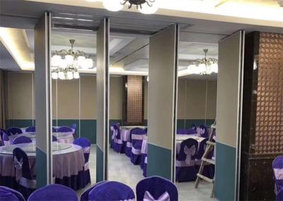 Chine Le Bi plient le banquet Hall Aluminum Sliding Door Sturdy de cloison de séparation comporte à vendre