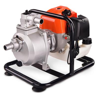 China 52cc Family Homes Water Pump 2 Stroke 1 Inch 1.5 Inch Gasoline Garden Portable Pump for sale