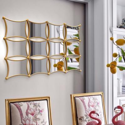 China 2021 New Design Minimalist Home Art Decorative Rectangle Gold Metal Frame Wall Mirrors for sale