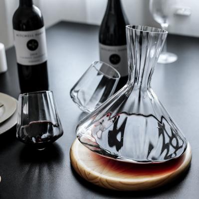 China Clear Glass Castle Bar Decanter Home Oblique Shape Tumbler Cone With Two Wine Glasses for sale