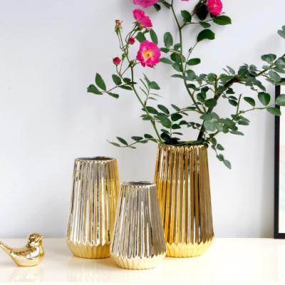 China Morden Style Ceramic Vases Home Decor Geometric Gold Luxury Modern Tabletop Shape Ceramic Vases for sale