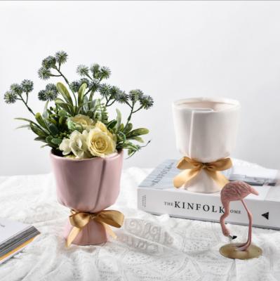 China Modern Unique Modern Home Decoration Bouquet Design Small Shape Ceramic Flower Vase for sale