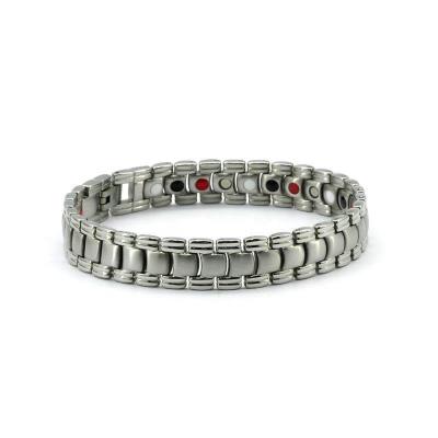 China Winfavour Novelty Environmentally Friendly Energy Personal Silver Therapeutic Healing Magnetic Bracelet 4 In 1 For Ladies for sale