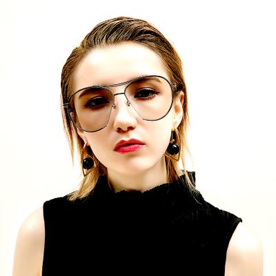 China Fashion Sunglasses 2021 Luxury Women High End Titanium Round Eyewear Eyewear Alloy Glass Pilot Female Shades Sun Nylon Lens for sale