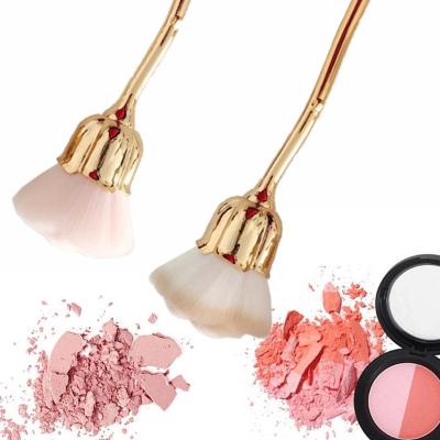 China Angular Blush 2020 New Golden Flower Shape Makeup Brush Pink Women's Soft Synthetic Hair Beauty Cosmetic Kit Makeup Brush Tool for sale