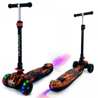 China New Innovation Child Rocket Spray 3 Wheel Electric Scooter For Kids for sale