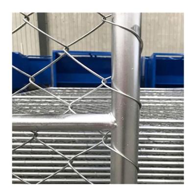 China Hot Sell Cheap Price Chain Link Fence High Strength Iron Wire Mesh Diamond Chain Link Fence for sale