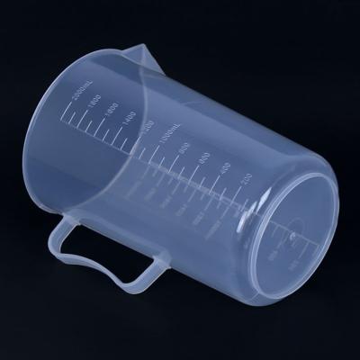 China 500ml 1000ml 2000ml 3000ml Sustainable Food Grade Tools Plastic Measuring Cup With Handle for sale