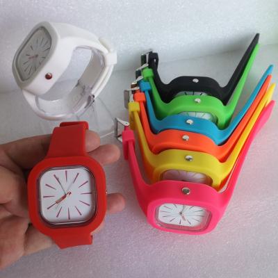 China Non-specific case hand ODM OEM candy color silicone quartz cheap square fashion watch reloj de pulsera for sale