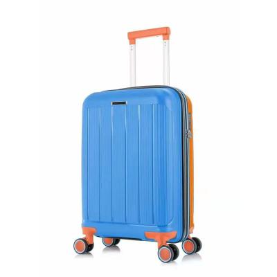 China PP Checked Carry On Luggage Trolley Suitcase With Spinner Wheels PP Travel Bag for sale