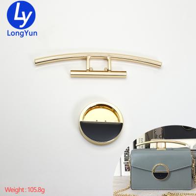 China Wholesale 2018 new design brand decorative gold light metal famous lock and big handle for sale