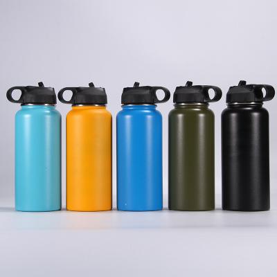 China Business 20oz 24oz 32oz 32oz Stainless Steel Double Wall Vacuum Insulated Sublimation Water Bottle With Lid And Straw for sale