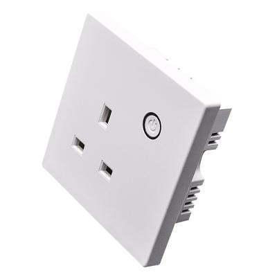 China Easy Installation Xenon Tuya Smart In Wall Outlet Statistical Quantity Of Electricity With Remote Control Wifi&Zigbee UK Standard for sale