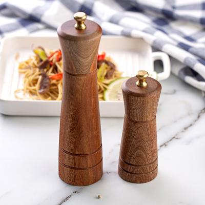 China Food Grade Sustainable Mechanism Wooden Pepper Mill Grinder For Kitchen for sale