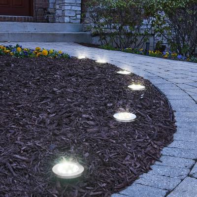 China New Design LED Warehouse Portable Waterproof Solar Powered Solar Powered Light Solar Yard Landscape Light For Garden for sale