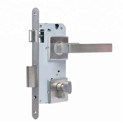 China Best Euro 5 Pin Lever Handle Door Lock With Square Handle 135mm(W)x60mm(H)x19mm(Diameter) for sale