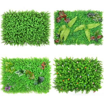 China Boxwood Waterproof Hedge Panel Carpet Balcony Garden Background Decorative Arts Artificial Green Plant Wall for sale