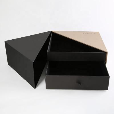 China Handmade Wholesale Custom Logo Paper Jewelry Black And White Packaging Gift Box for sale