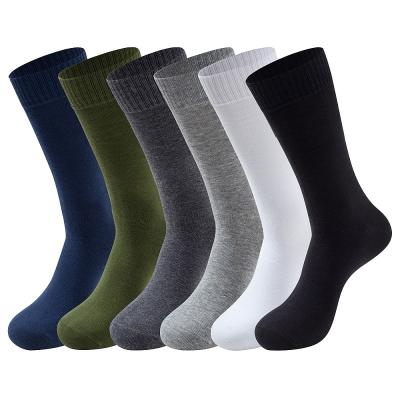 China Solid Color Breathable Rich Cotton Socks Anti Pilling Skin Contact Custom Comfortable Men Crew Socks for sale