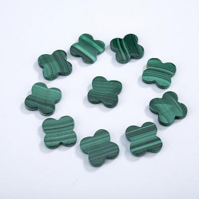 China 2020 hot sale four leaf clover malachite stone green malachite set or fire color for women's necklace for sale