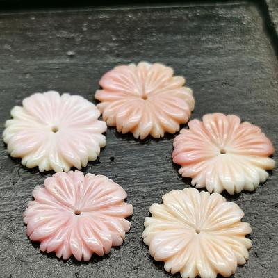 China Jewelry Making Factory Customization Pearly Cameo Hand Carved Shell Carving Flower for sale