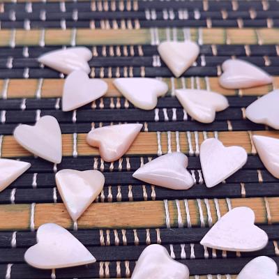 China Wholesale Flat Back Heart Shaped Pink Pearlescent Shell Color Change For Inlay Jewelry Gemstone Cabochon for sale