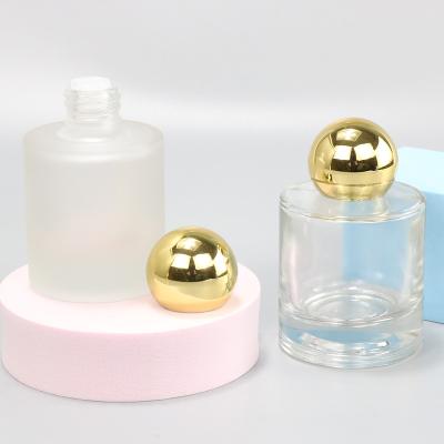 China Customized Fine Electroplating Cosmetic Bottle 30ml 40ml 50ml Gold Dropper Spray Bottle Glass Mist Spray Bottles Cosmetics for sale