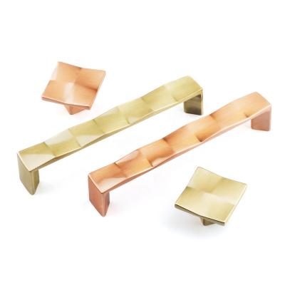 China Easy Installation Hardware Wavy Exterior Knob Handle Modern Cabinet Door Pulls Drawer Rose Gold Cabinet Handle and Knob for sale