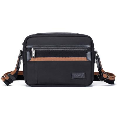 China 2021 waterproof fashionable custom made horizontal leather shoulder bag messenger bags for man for sale