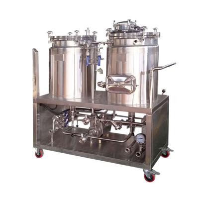 Chine Équipement de brassage de bière micro en acier inoxydable 304 sur mesure pour la brassage par GHO à vendre