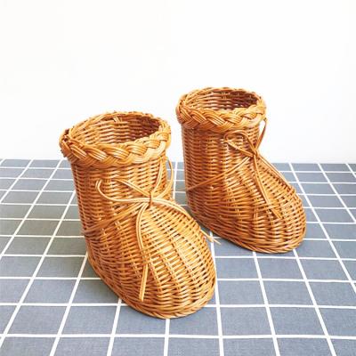 China PE Rattan Household Decoration Storage Shoes Shape Handmade Home Storage Breadfruit Laundry Rattan Basket, Rattan Tray Basket for sale