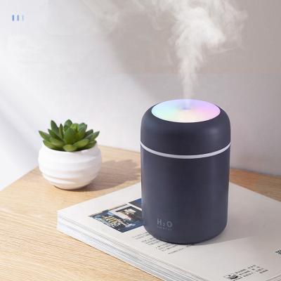 China Portable USB Car Seven Colors Humidifier 300ml Air Fresher Lamp Ultrasonic Mist Diffuser Air Purifier Fits Family Car for sale