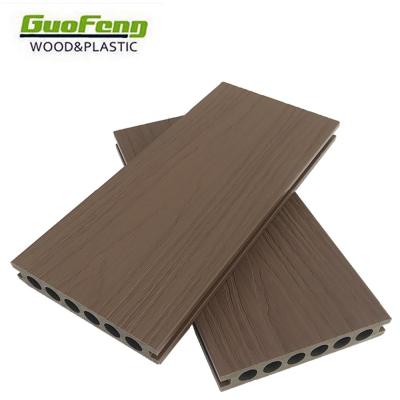 China 25*140mm Traditional Co-extrusion WPC Cavity Flooring Exterior Waterproof Decking for sale