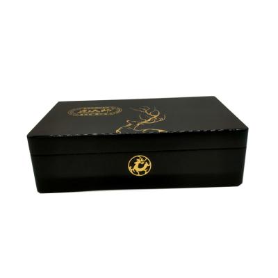 China Handmade MDF Makeup Black Lacquer Box Luxury Magnetic Food Packaging Box With Metal Sticker for sale