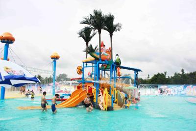 China Equipo interactivo de la casa del agua de la fibra de vidrio/del patio del niño de la diapositiva para los jinetes/tiempo del parque 150 del agua en venta