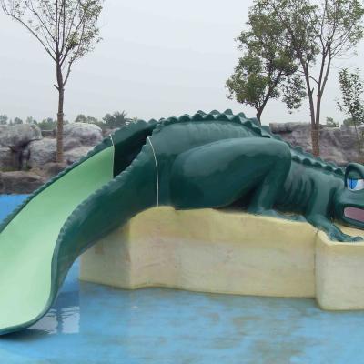 China Kids' Small Water Pool Slides , Fun Water Park Fiberglass Crocodile Slide for sale