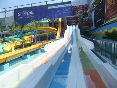 China Van het het Waterpark van Indonesië Medan het Binnenwaterpark Materiaal van het Projectadventruous Te koop