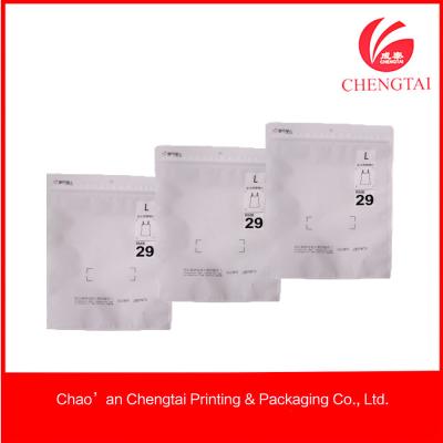 China Puncture Resistance Bopp / Cpp Zippered Garment Plastic Packaging For Clothing for sale