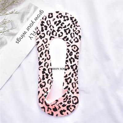 China Antibacterial Leopard Print Women Fashion Boat Socks Summer Invisible Hidden Socks For Girls for sale