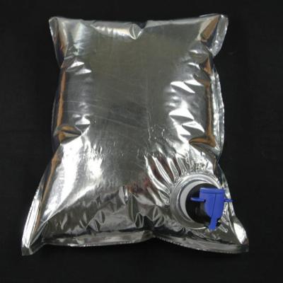 China Pe/Vmpet/Pe+Pe  Liquid Packaging Bags For Juice/Wine/Oil/Dairy/Milk With Wine Spout for sale