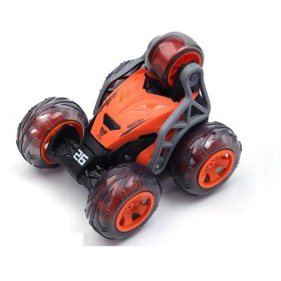 China Auto Return Factory wholesale new 2.4G stunt drift remote control car five-wheel tipping toy car for boys and girls for sale