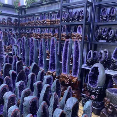 China Europe Wholesale Natural Quartz Large Amethyst Geode For Decoration for sale