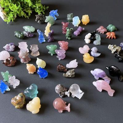 China Europe Wholesale Assorted Animal Carvings Semi-precious Stone Crafts Quartz Crystal Dog Bear Cat Sculpture Crystal Animal Figurines for sale