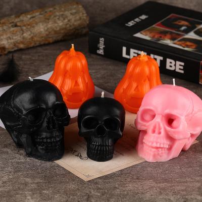 China Lovely Minimalist Creative Human Skeleton Soy Wax Pumpkin Scented Candle, Home Decoration Living Room Decoration Scented Candles for sale