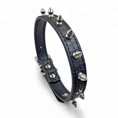 China Sustainable Adjustable Pet Collar Enjoying Sharp Dog Collar Pet Leather Collars for sale