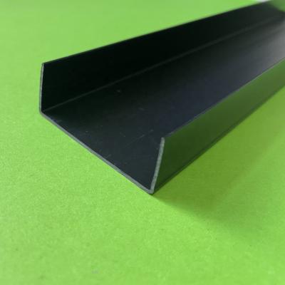 China Convenient Installation PVC Plastic Corner Guard For Construction for sale